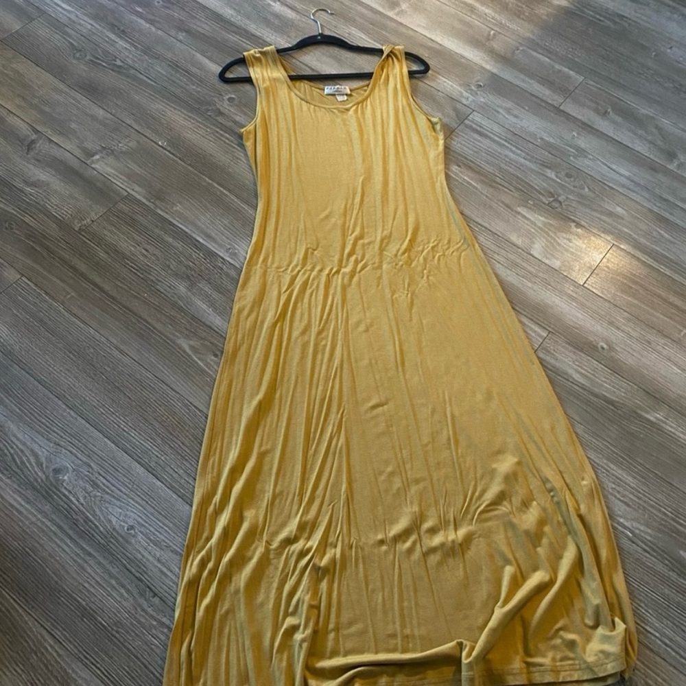 Yellow Scoop Neck Sleeveless Sundress